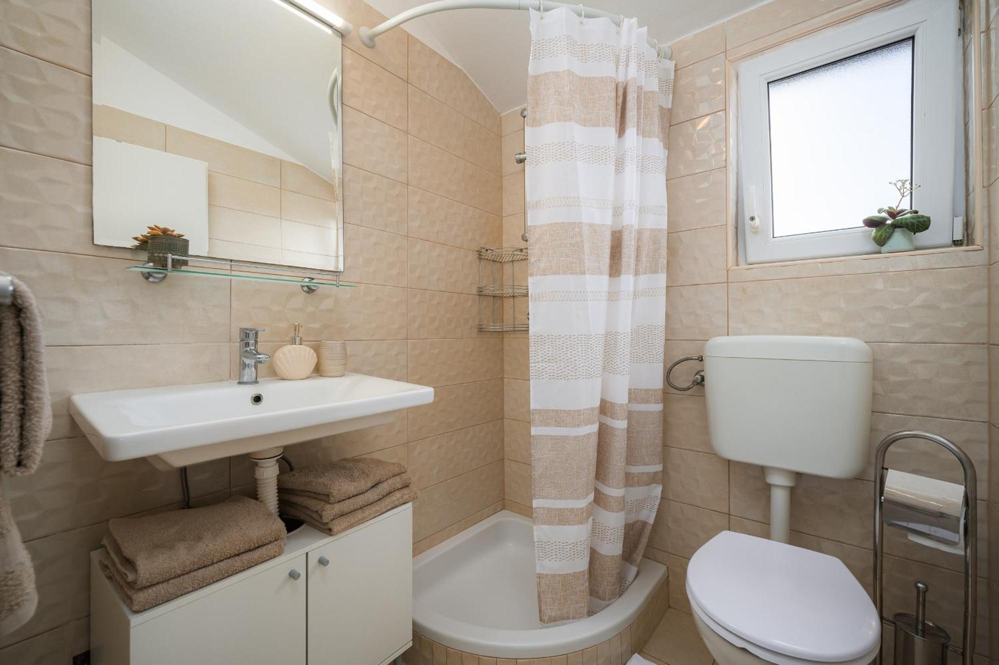 Charming Apartments Rose 1&2 With Pool Porec Luaran gambar