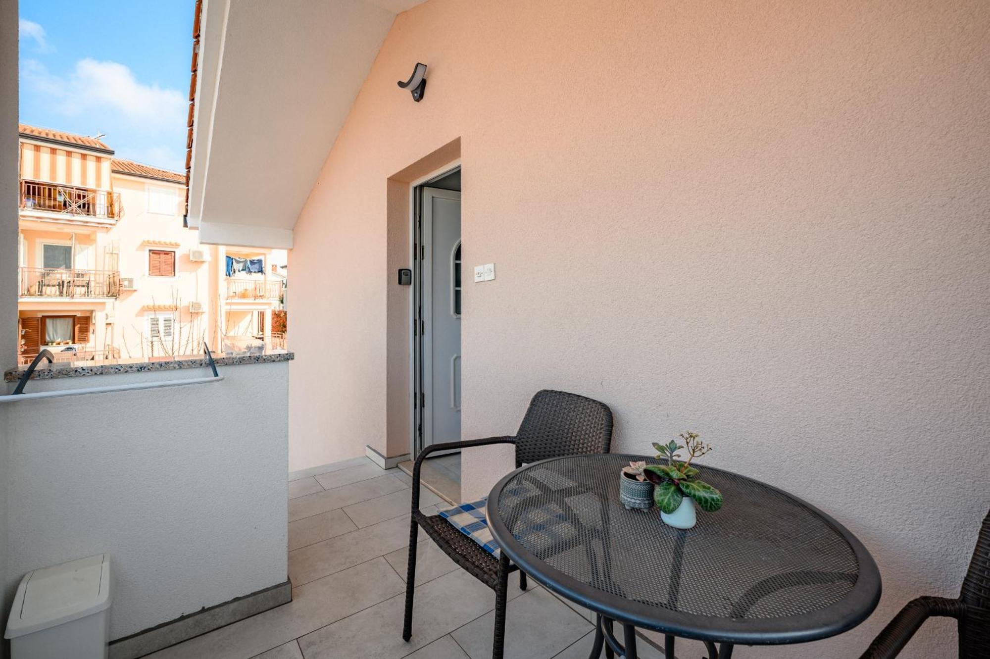 Charming Apartments Rose 1&2 With Pool Porec Luaran gambar